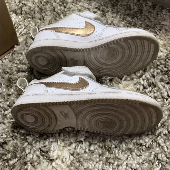 Kids 10C nikes - Picture 4 of 5